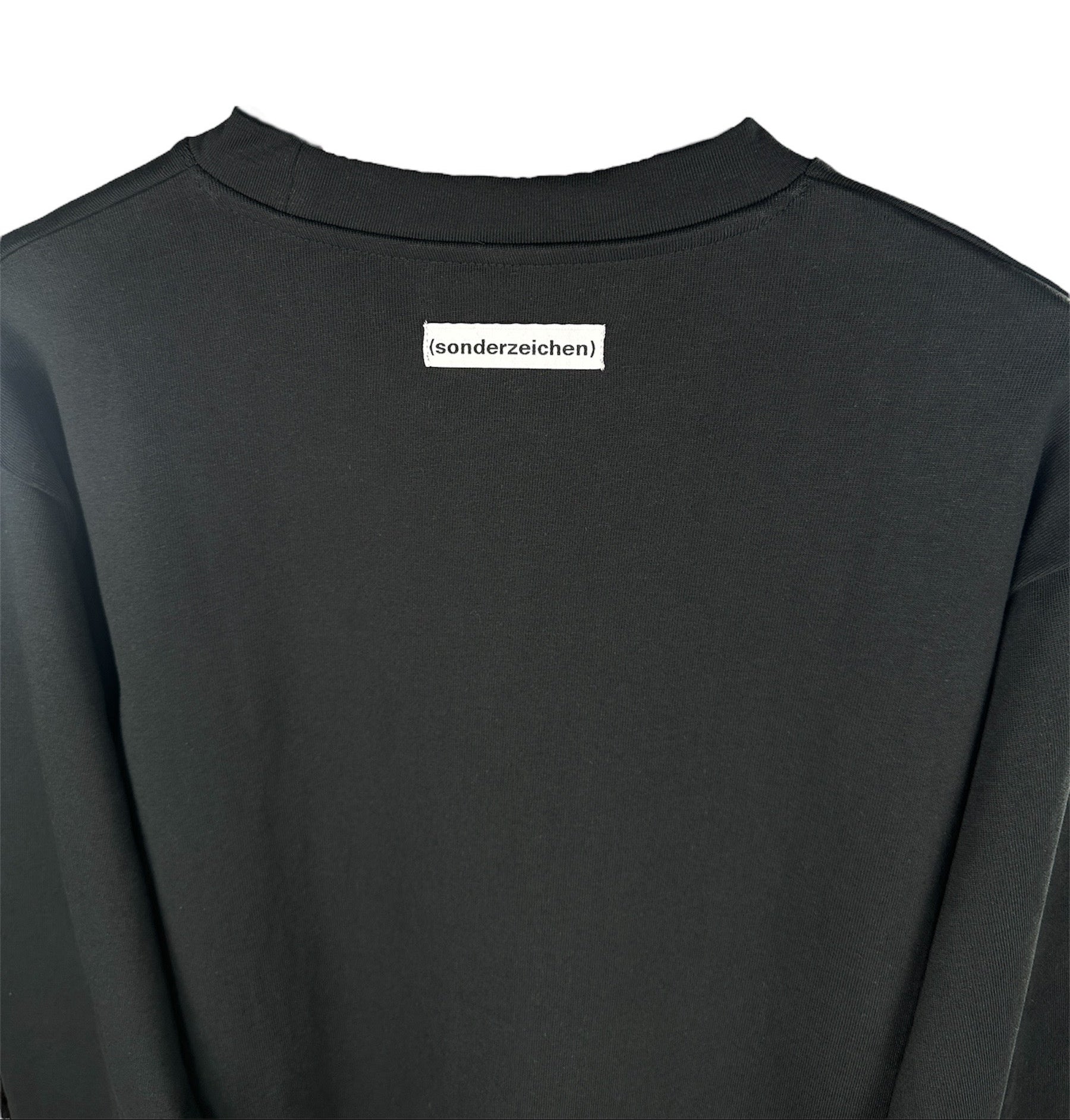 Longsleeve black